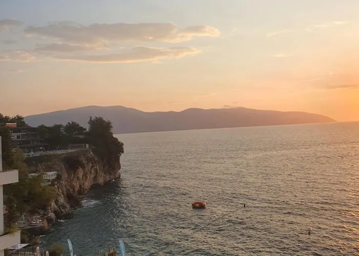 Darla Sea View