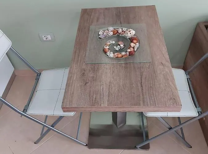 Darla Sea View 公寓 *