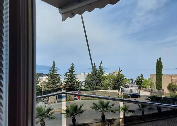 Darla Sea View 公寓 *